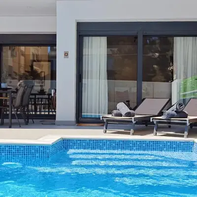 Voula Private Pool