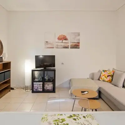 The Little House at Moschato 1BR