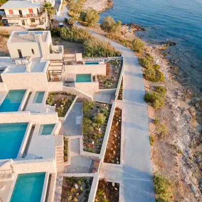 AÁSHNA Suites and Residences
