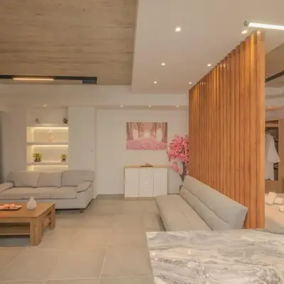 Pink Season Apartment