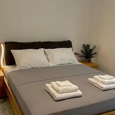 LuxBlue Apartment Kypseli