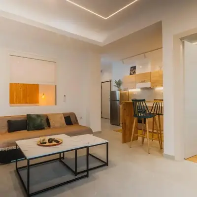 Calmio Athens 4