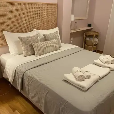 Iris 2 Bedroom with Balcony in Pagkrati