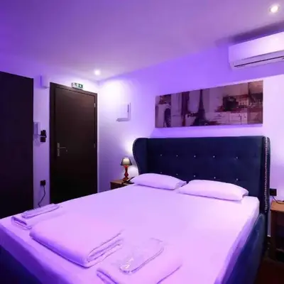 Comfort Room 217 - Castle De Paris