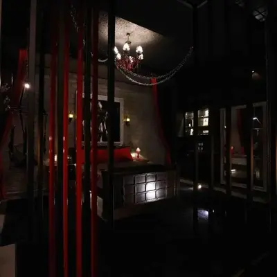 Experience Room 103 - Castle De Paris
