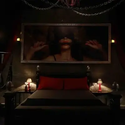 Experience Room 105 - Castle De Paris