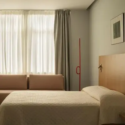 P28 Suite 104