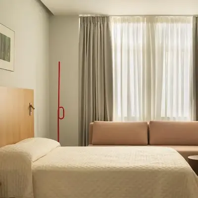 P28 Suite 102
