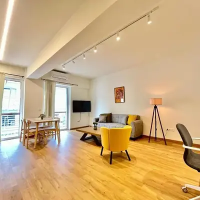 Dafne Athens renovated apartment 170m from Metro