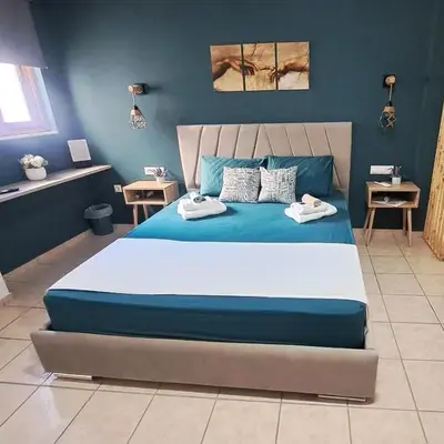 Piraeus Port Rooms