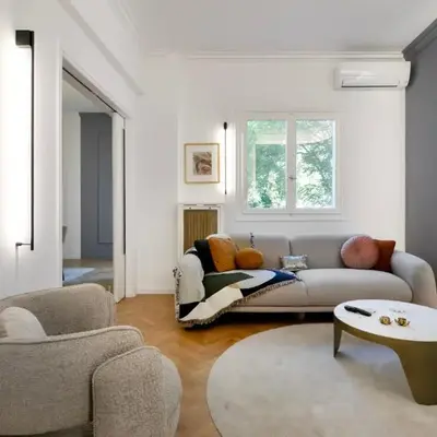 Elysia - Crafted 2-Bedroom Apt & Balcony in Athens