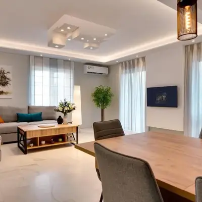 Spacious Modern 3BD Apartment