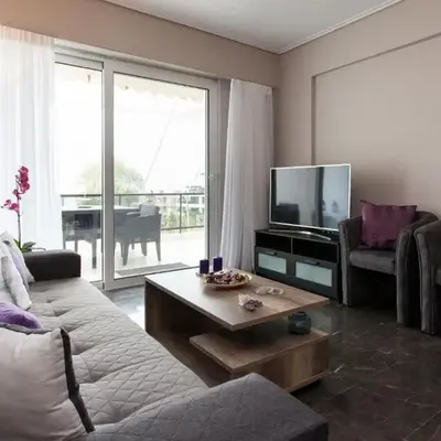 Modern Comfort 2 bdrm Apartment in Voula