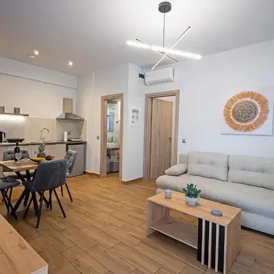 Gina's Apartments