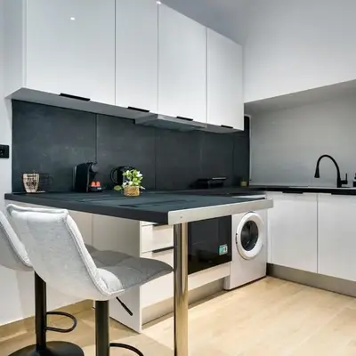 CityLife apartment 2'from metaxourgio station 2B