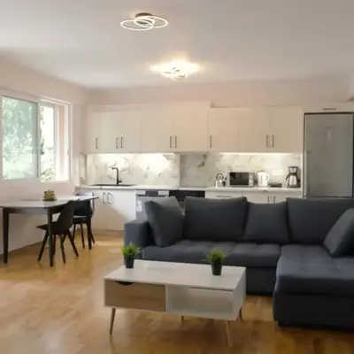Luxury 1 Bd Apt with Patio in Neo Psychiko