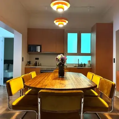 Stylish 4BR Top Floor w Private Rooftop Lounge
