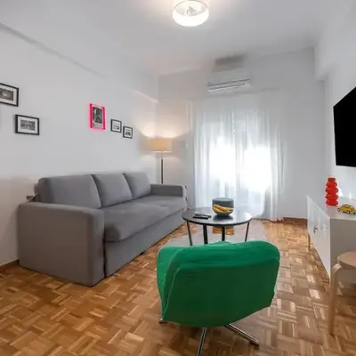 Colorful Koukaki Apartment Near the Acropolis