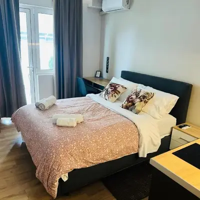 Brown balcony suite no 2 Piraeus Port