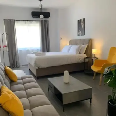 Urban Hermes Apartment