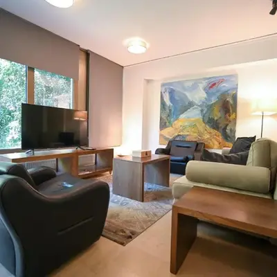 Tsakalof Luxe by Zeus Suites