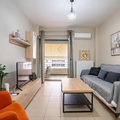 Downtown Family Apartment - Walk to Metro by ΜΡS