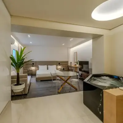 Athensis Central Suites