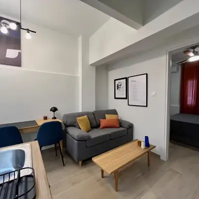 Carlo's Apartment