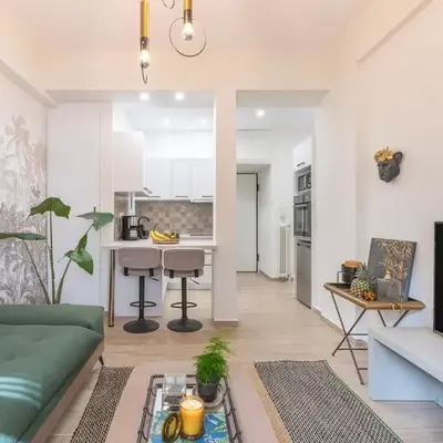 The Urban Jungle Escape Corner APT Near Acropolis
