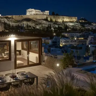 KARYATIS LUXURY MAISONETTE by K&K