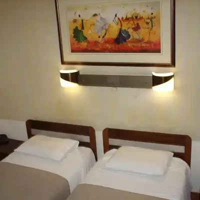 Claridge Hotel