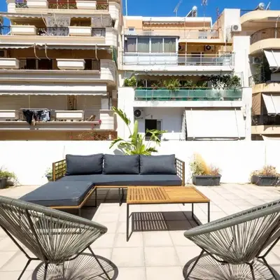 Renovated 4 Bdr House near Acropolis - New Beds