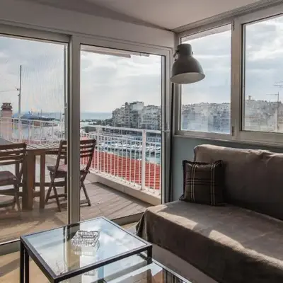 Piraeus Apartment with Endless View
