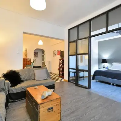 Plaka Elegant Apartment