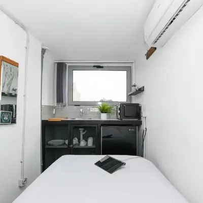 Monastiraki CityCenter Sleepbox- Unspoiled Athens Apartments
