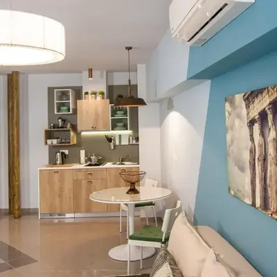 Dynasta Central Suites