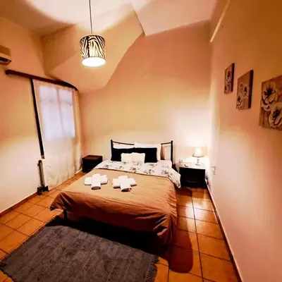 House with yard Subway 5min walk