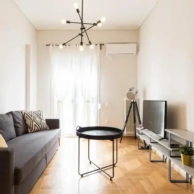Modern Flat next to the USA Embassy by UPSTREET