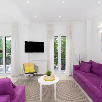 Spacious Modern Apartment in Athens near Metro