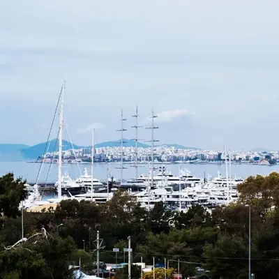Flisvos Seafront-Marina apartment