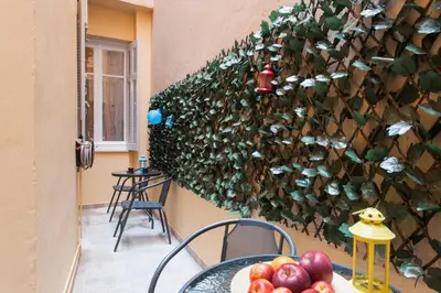 Gallery image of Safe, Central, Smart Double Rooms in apartment, next metro station walk to Acropolis in Athens