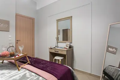 Gallery image of Safe, Central, Smart Double Rooms in apartment, next metro station walk to Acropolis in Athens