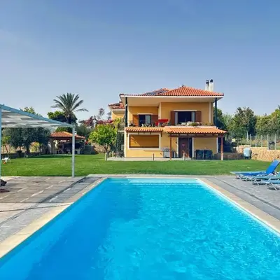 Athens Countryside resort with pool