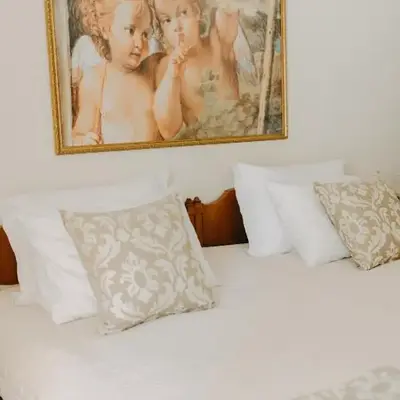 BEST HOUSE