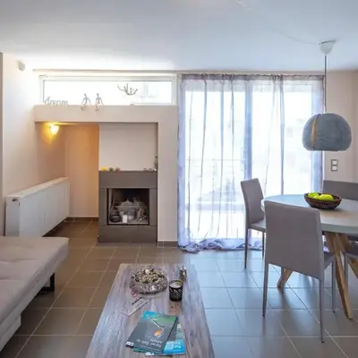 Solon - Deluxe City Center Apartment