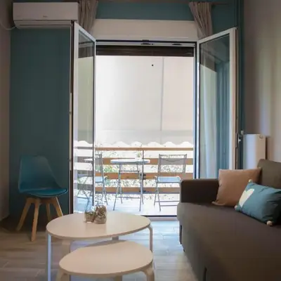 Chic and Minimal apartment close to Thissio Metro