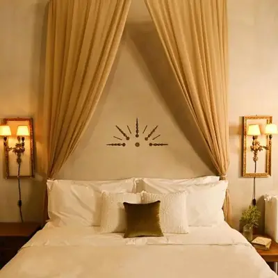 Shila Athens