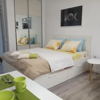 Cozy studio near Victoria metro station