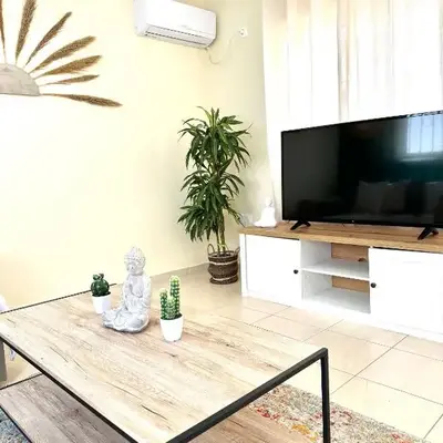 Bohem Apartment near Athens Airport