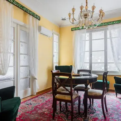 Eclectic 4-Bed